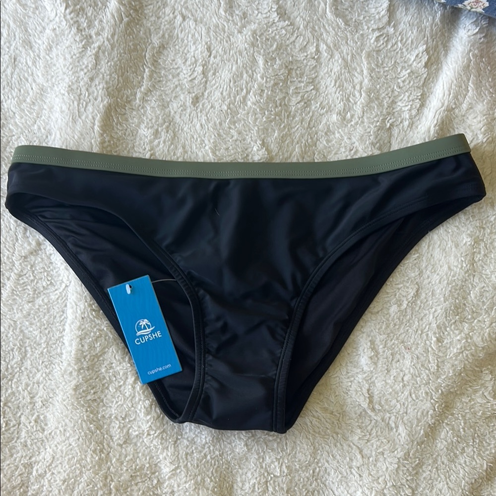 Cupshe Black and Green Bikini Bottom